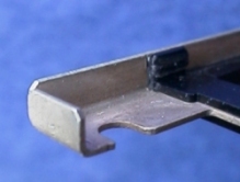 マグネシウム合金圧延材プレス加工例　液晶枠拡大